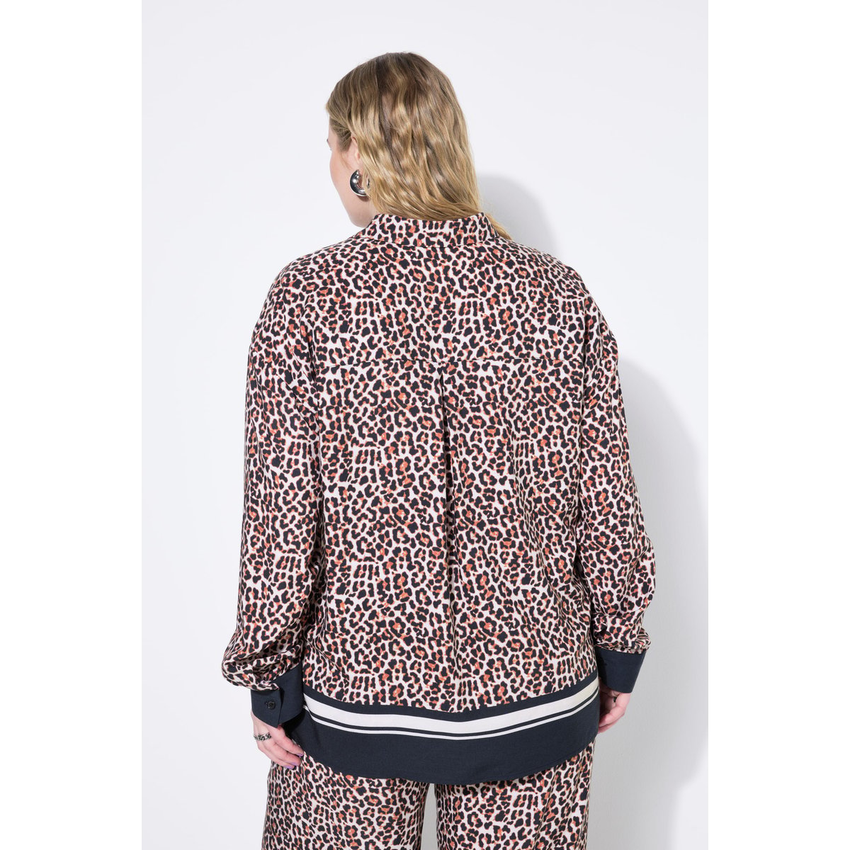 Chemisier oversize beige clair, STUDIO UNTOLD