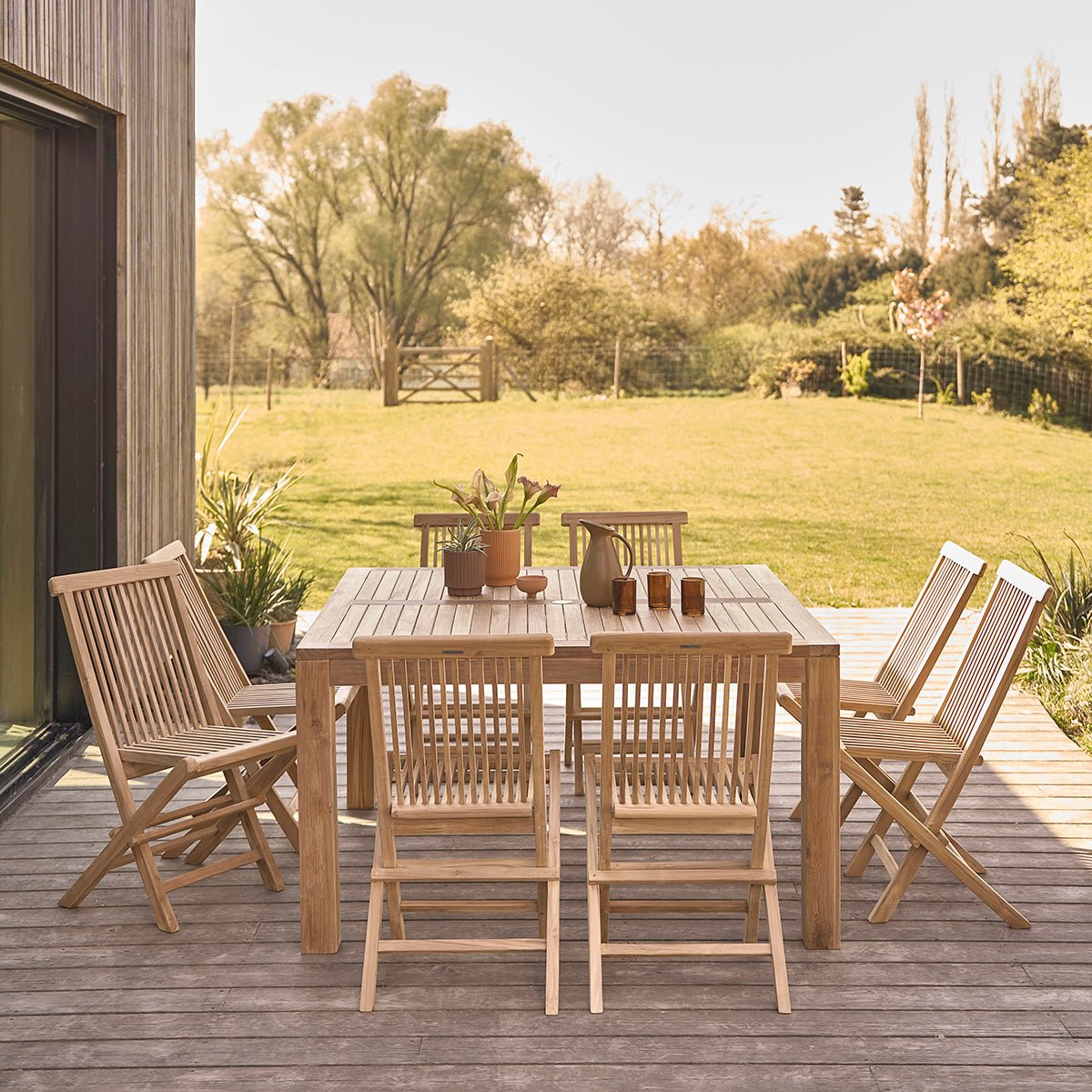 Salon de jardin en teck massif 6/8 places  MALTE naturel, BERAH GETAH