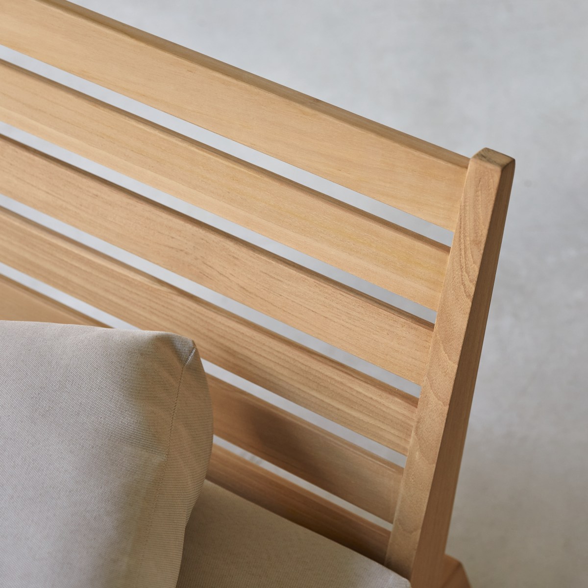 Fauteuil en Teck massif, OLIA blanc, TIKAMOON