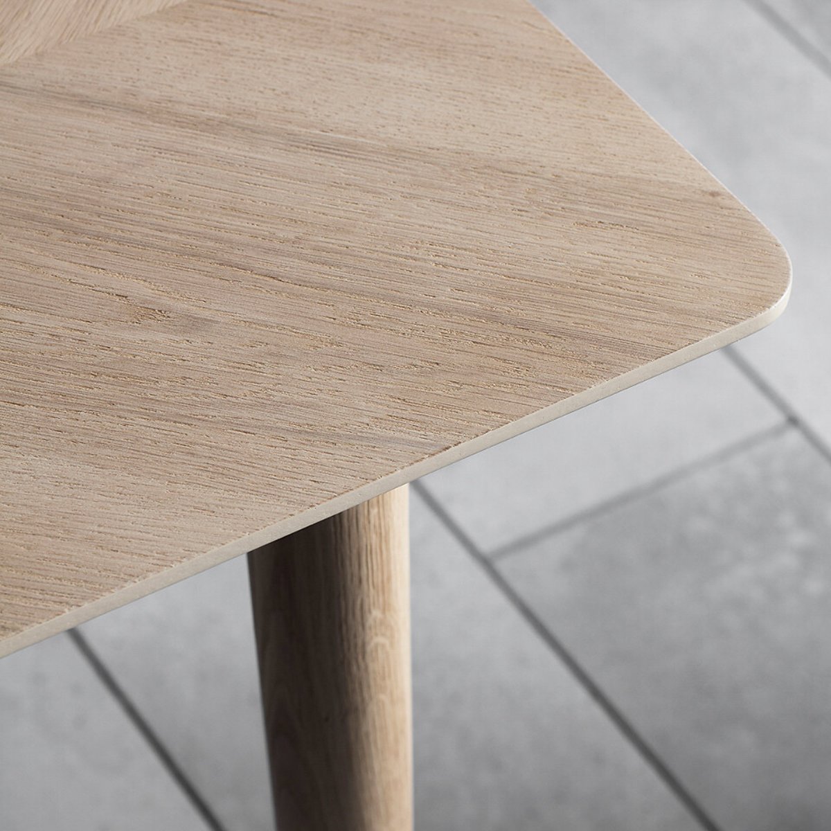 Dhule Herringbone Oak Dining Table (Seats 6) brown , ÉDITÉ