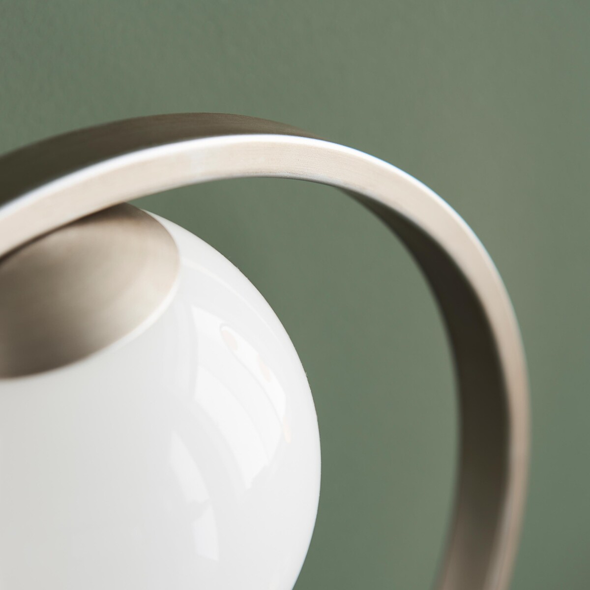 Evan Globe Table Lamp silver-coloured, ÉDITÉ