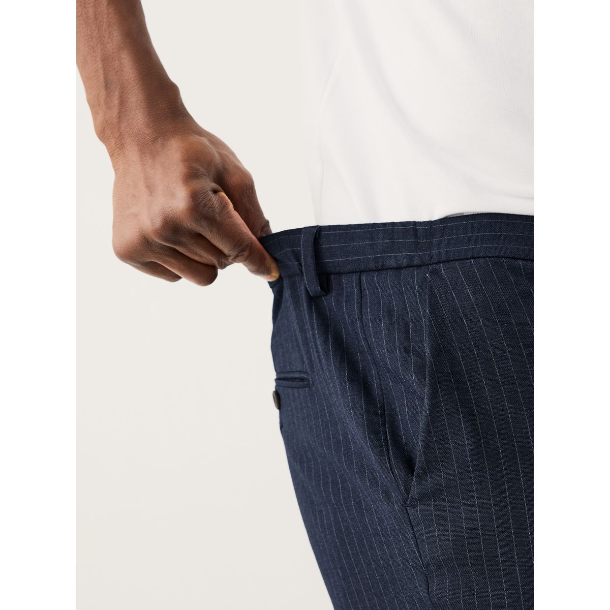 Pantalon de costume stretch motionflex rayé bleu marine, NEXT