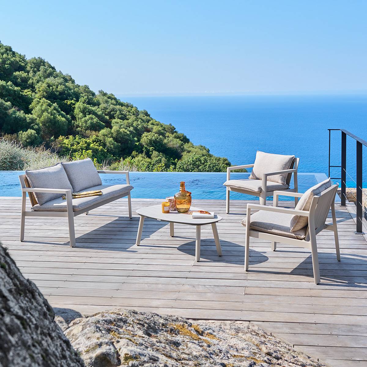Salon de jardin 4 places en aluminium FLOVIA argile, HESPERIDE