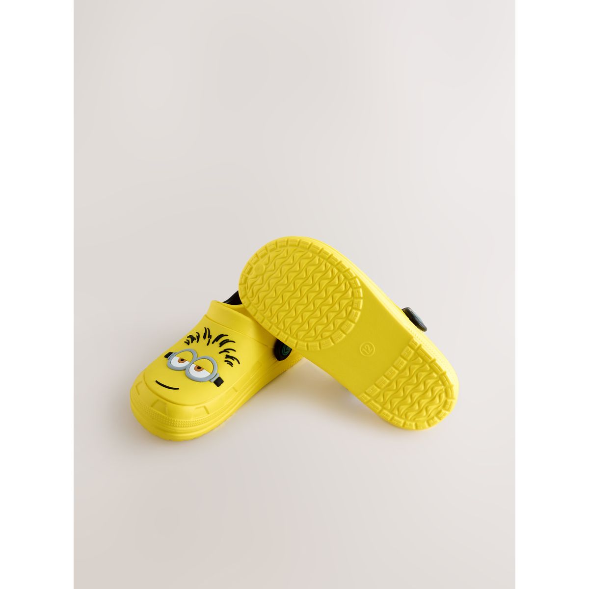 Sabots minions jaune, NEXT