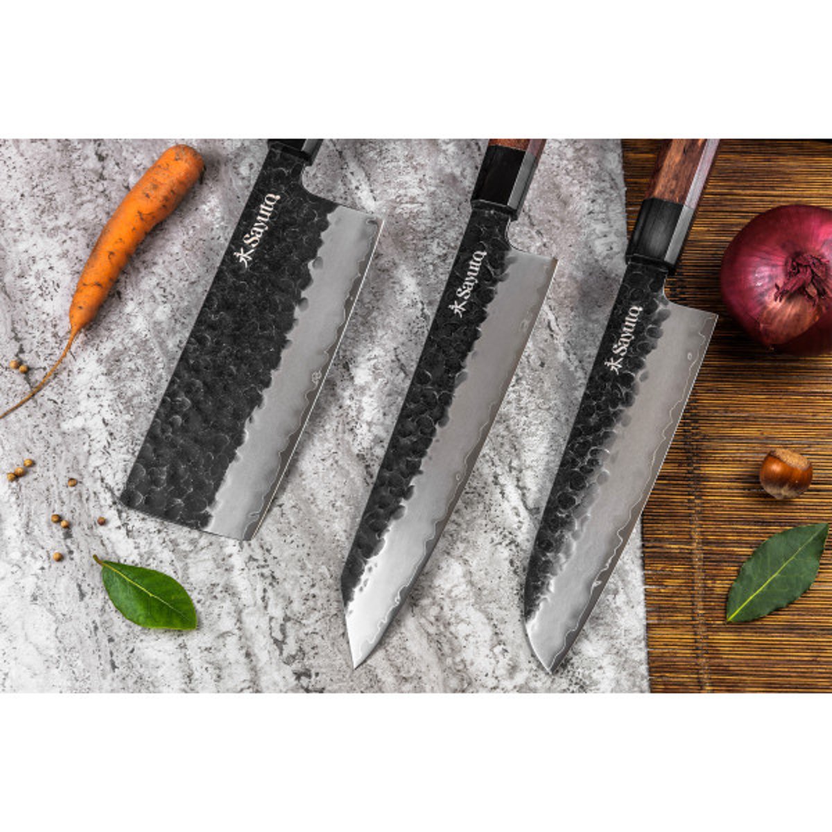 Couteau Sequoia San Mai modèle chef 21cm brute de forge v002237, SAYUTO