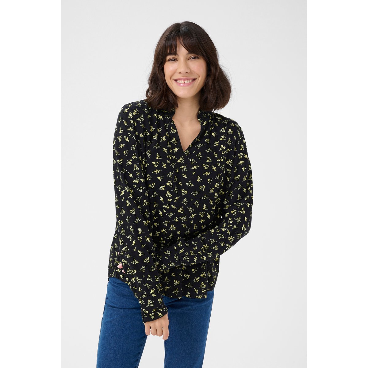 Blouse with long sleeve noir/vert floral black/green lettuce ditzy, KAFFE