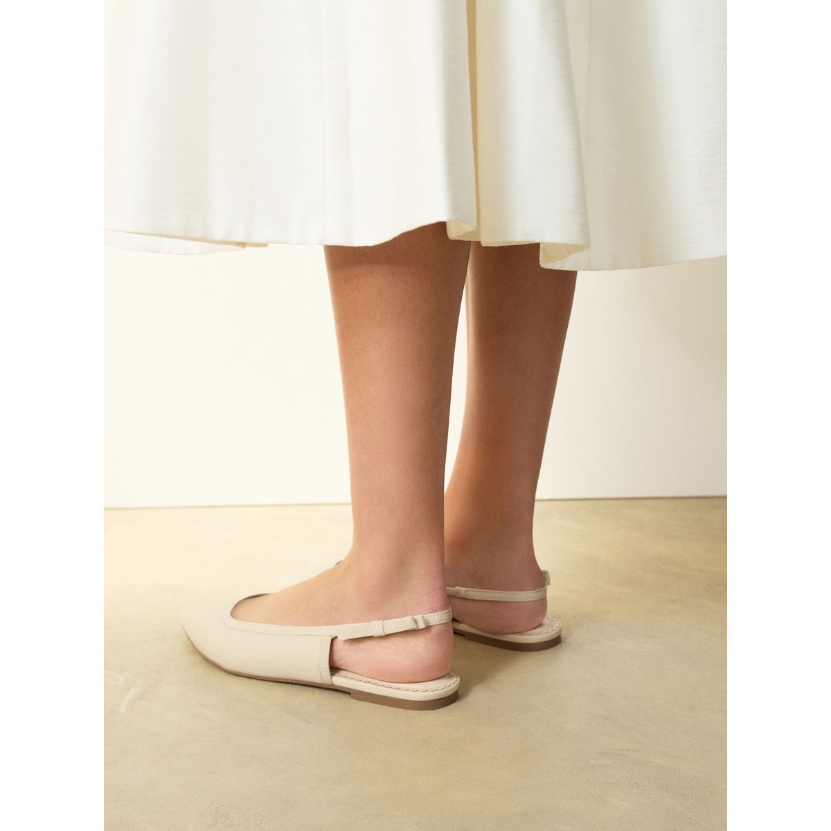 Chaussures pointues plates forever comfort® ivoire, NEXT