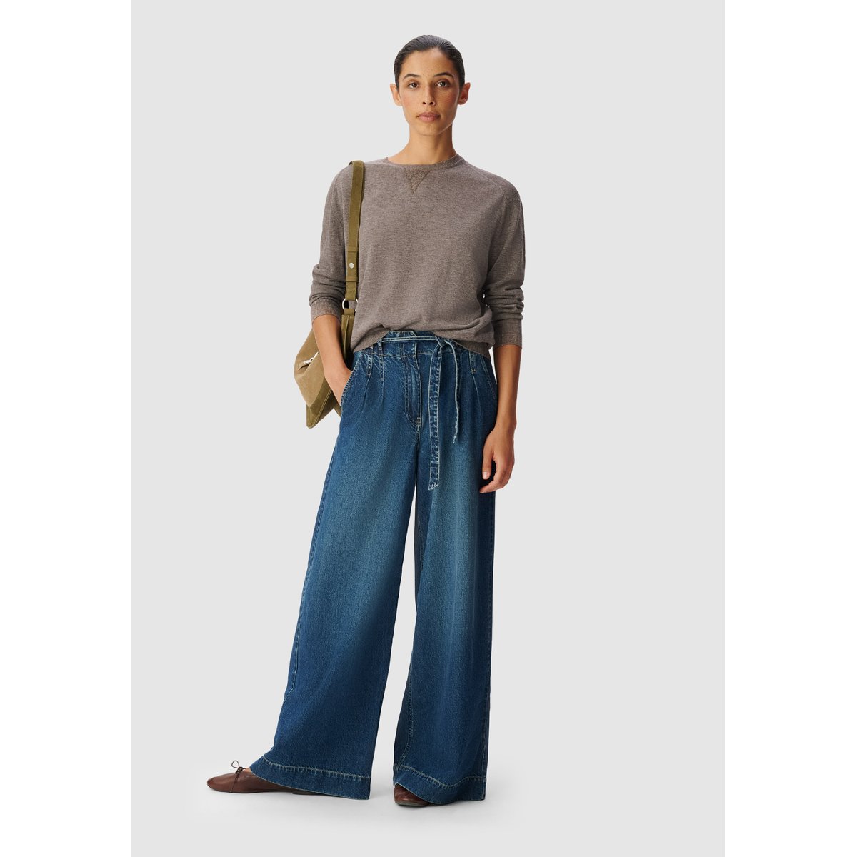 Jean large avec ceinture ELISA bleu marine, IKKS