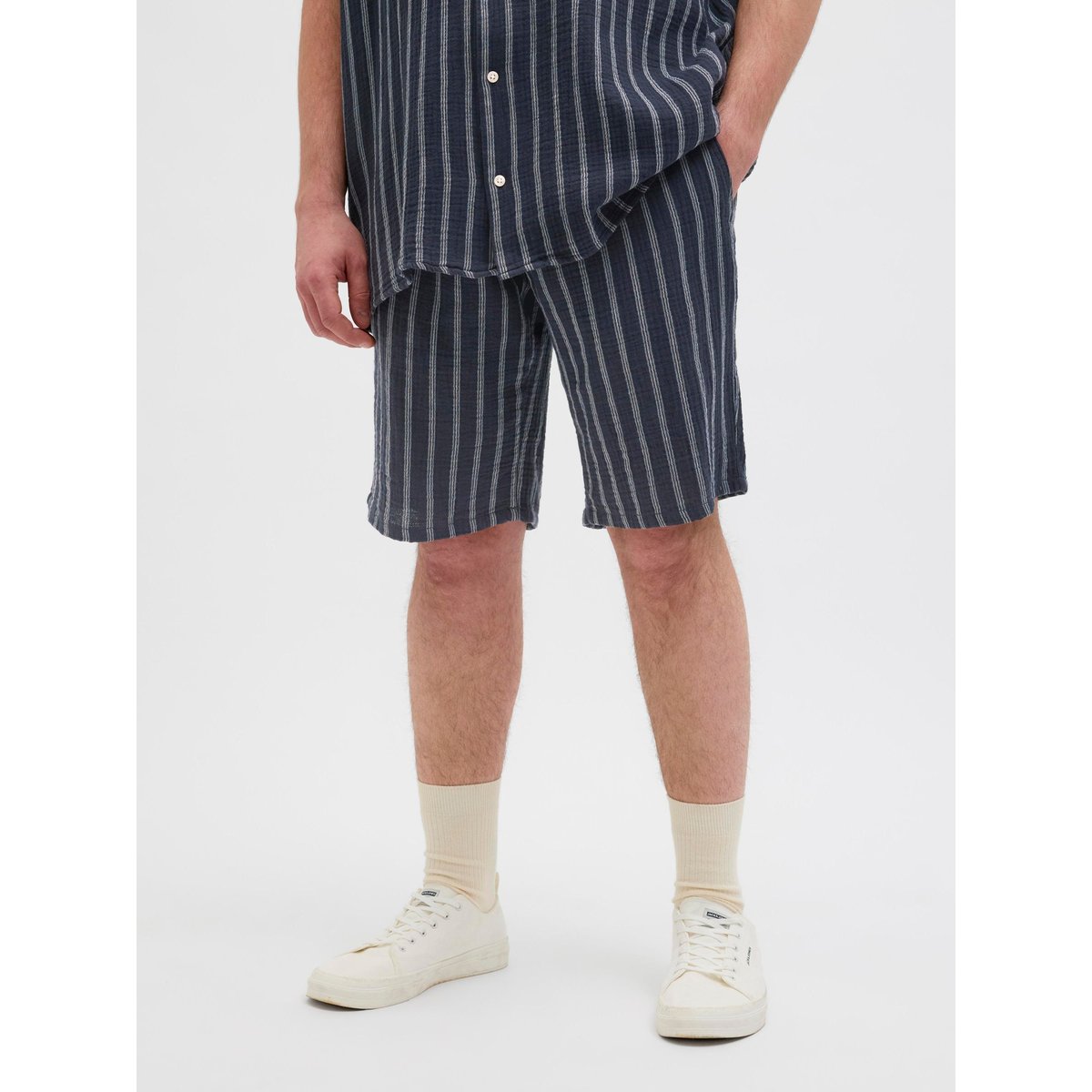Short sky captain, JACK & JONES