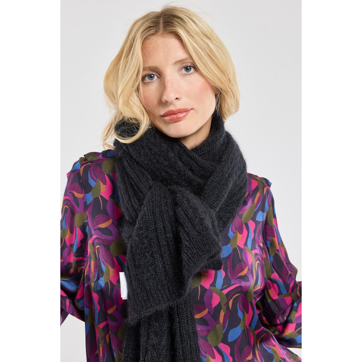 Écharpe Adeline en mohair et laine noir, TERRE & MER