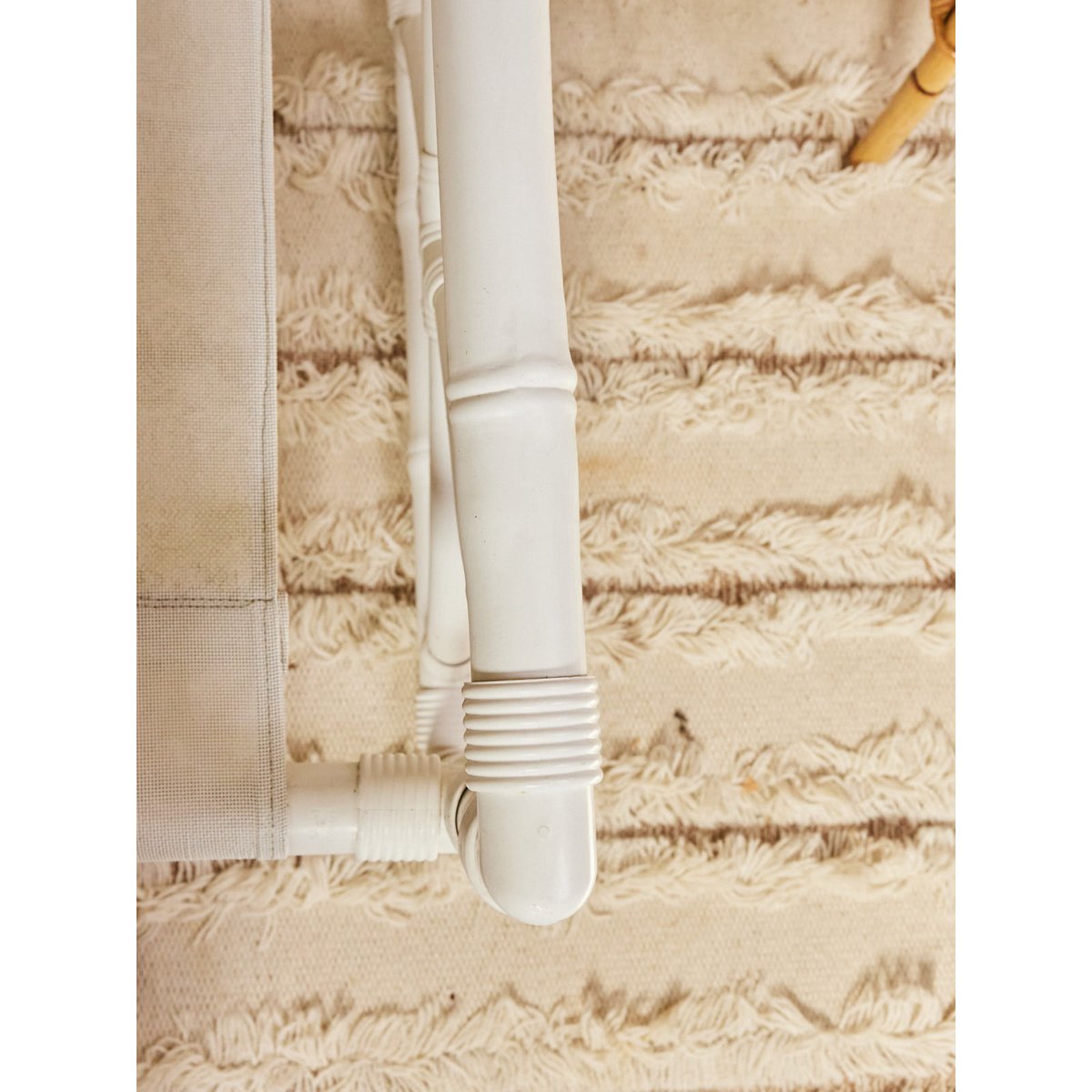 Fauteuil en bambou blanc Jakob N°1286 - Bon état blanc, DEBONGOUT