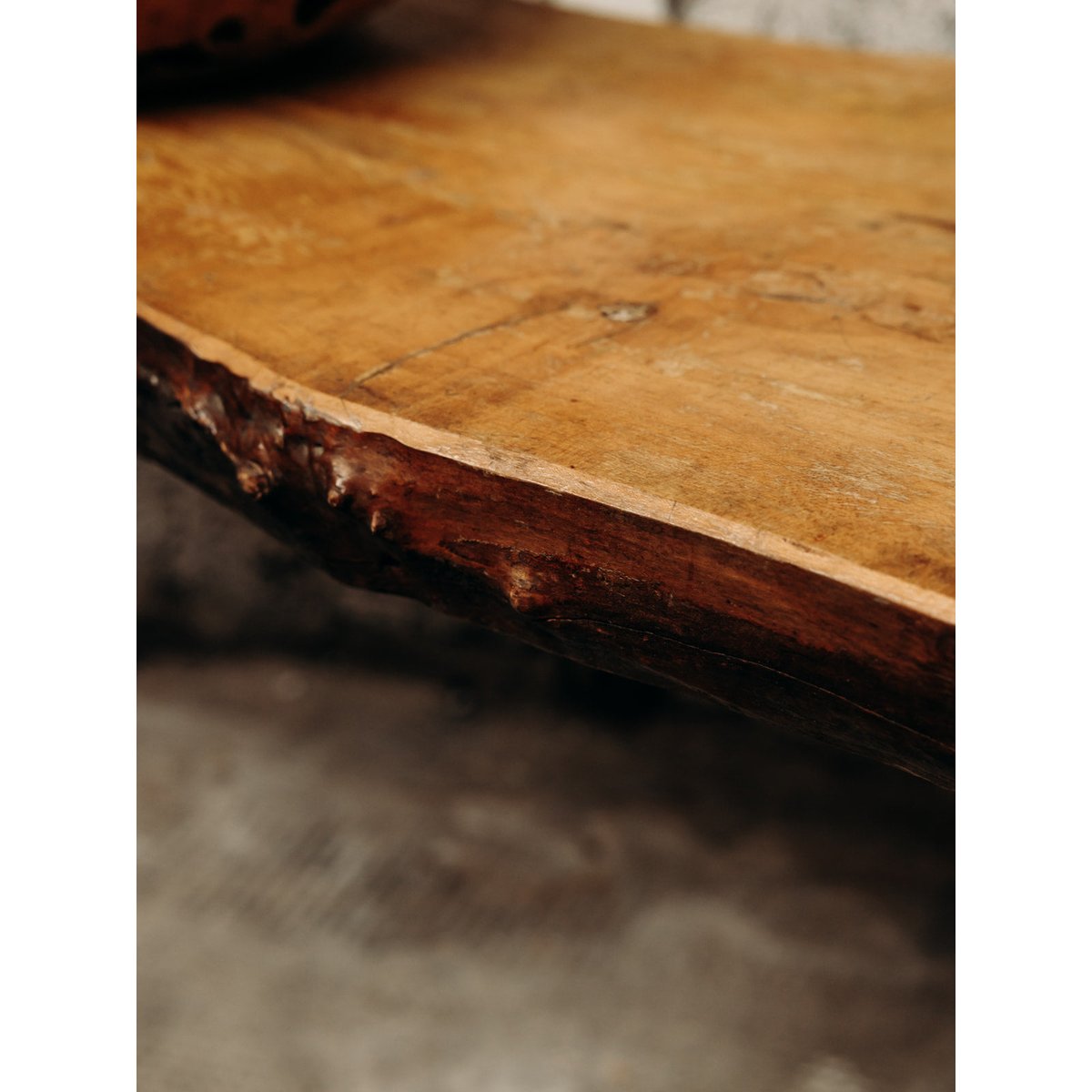 Banc brutaliste Antoine N°206 - Bon état bois, DEBONGOUT