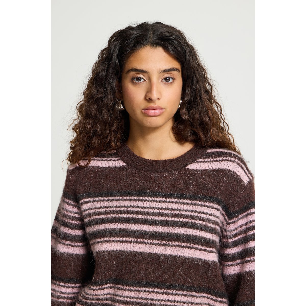 Pull en maille manches longues marron fudge w pink stripes, ICHI
