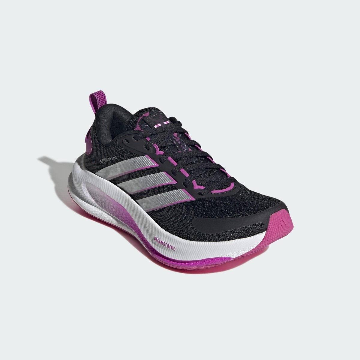 Chaussure De Running Adidas Minecraft Supernova Ease 2 Junior Chaussure De Running Adidas Minecraft Supernova Ease 2 Junior core black / silver metallic / purple burst, adidas Performance