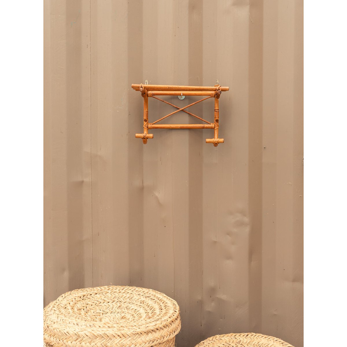 Porte-manteau mural en rotin Max N°493 - Bon état bois clair, DEBONGOUT