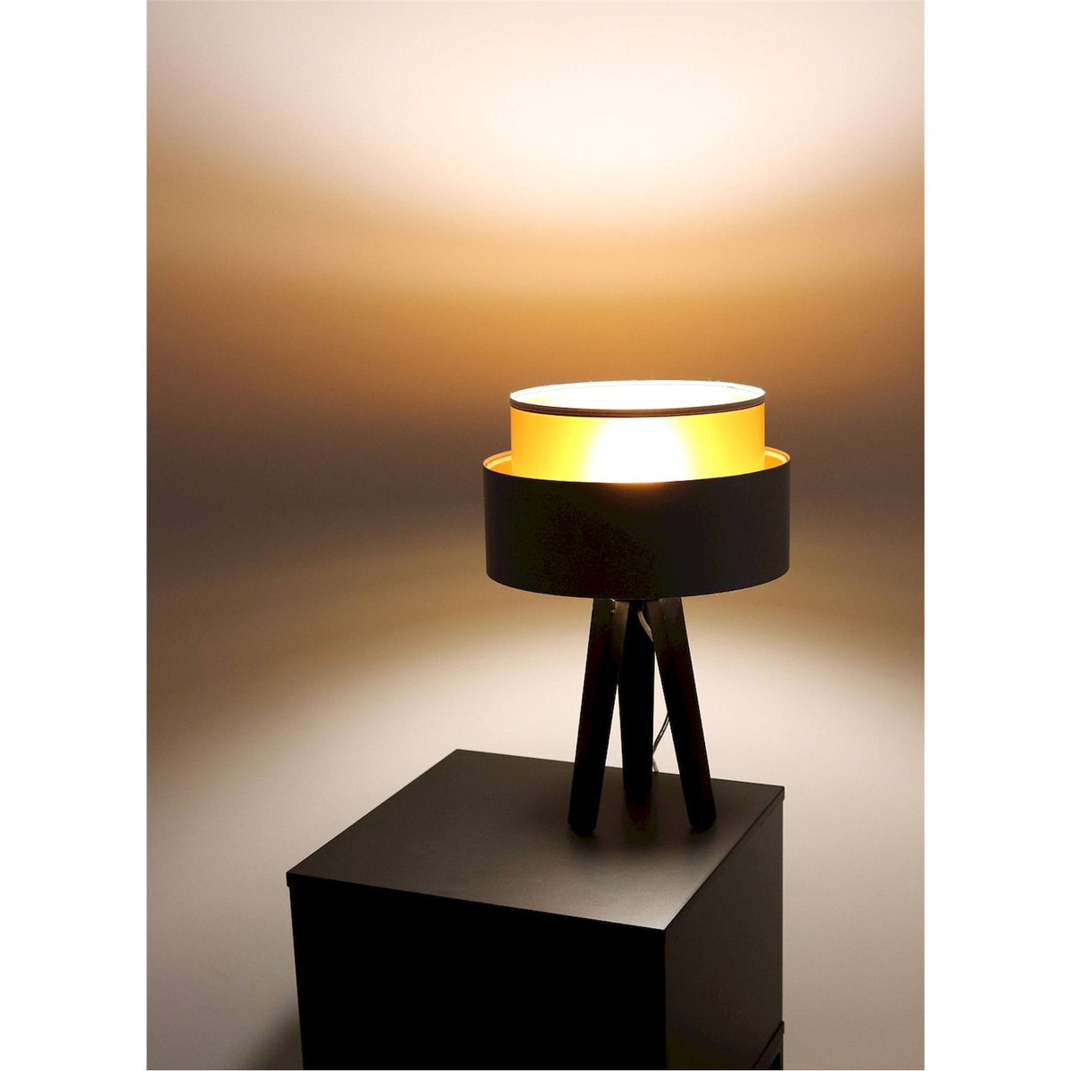 Lampe à poser ronde, DUO ELLEGANT noir satiné avec intérieur doré, BPS KONCEPT