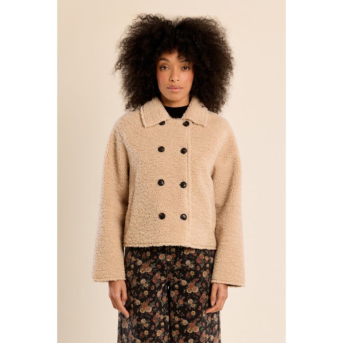 Veste courte imitation mouton beige, MOLLY BRACKEN