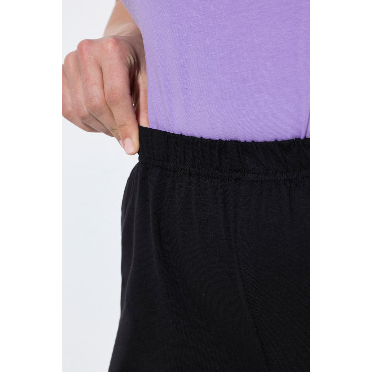 Pantalon Slim Fit à taille élastique. Bas noir, ULLA POPKEN