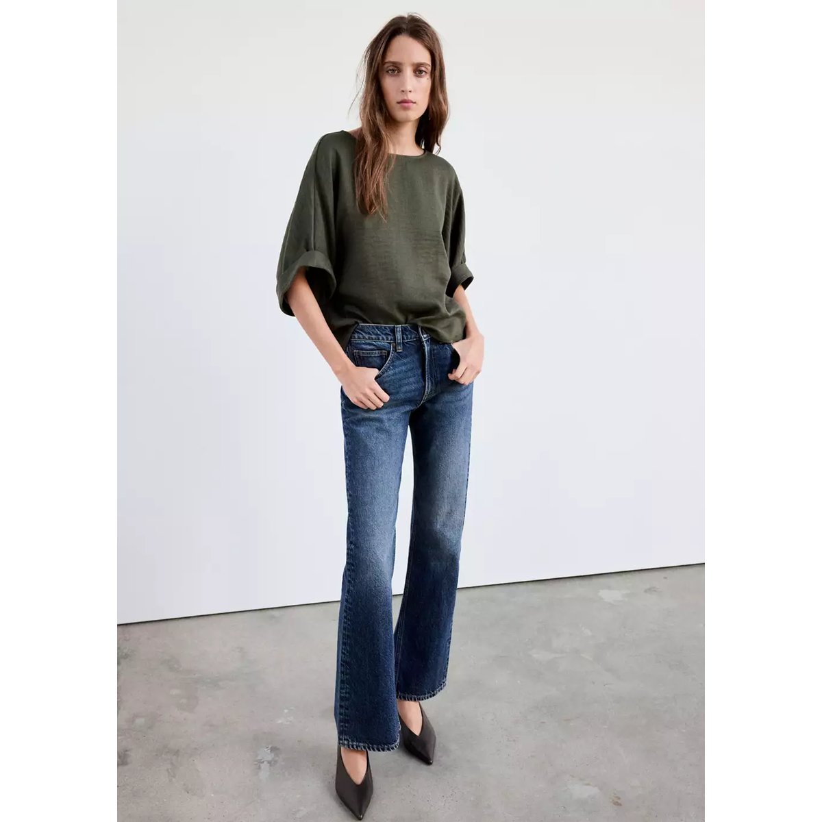 Blouse fluide à manches retroussées vert, MANGO