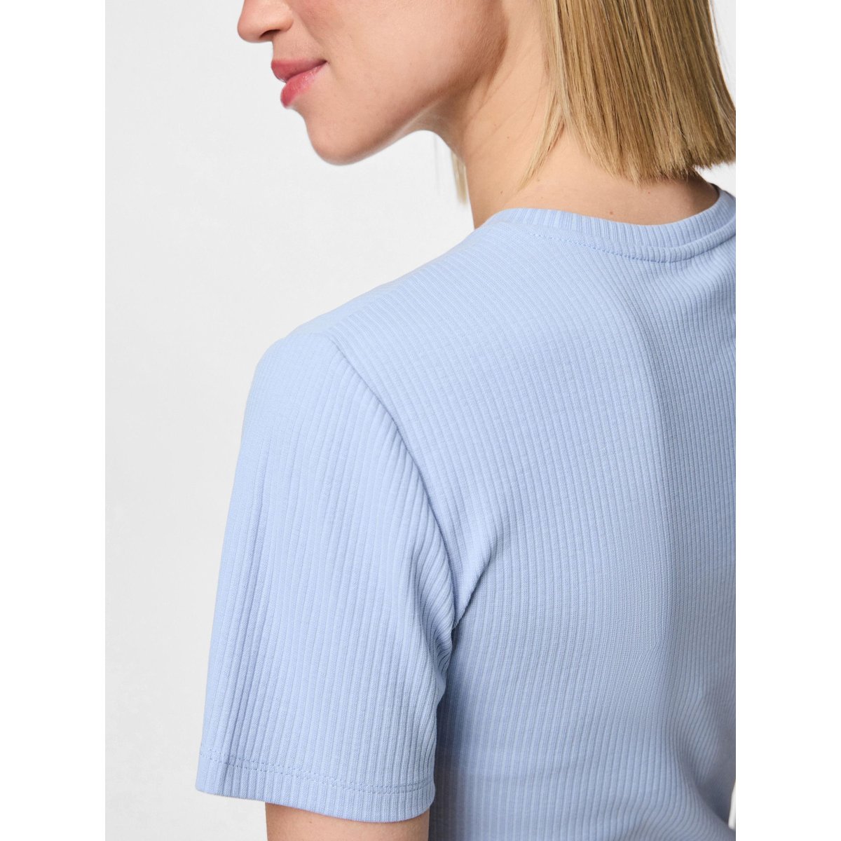 T-Shirt cashmere blue, PIECES