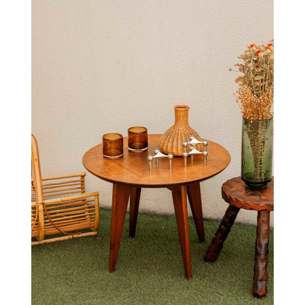Table basse aux pieds fuselés Donna N°1050 - Bon état bois foncé, DEBONGOUT