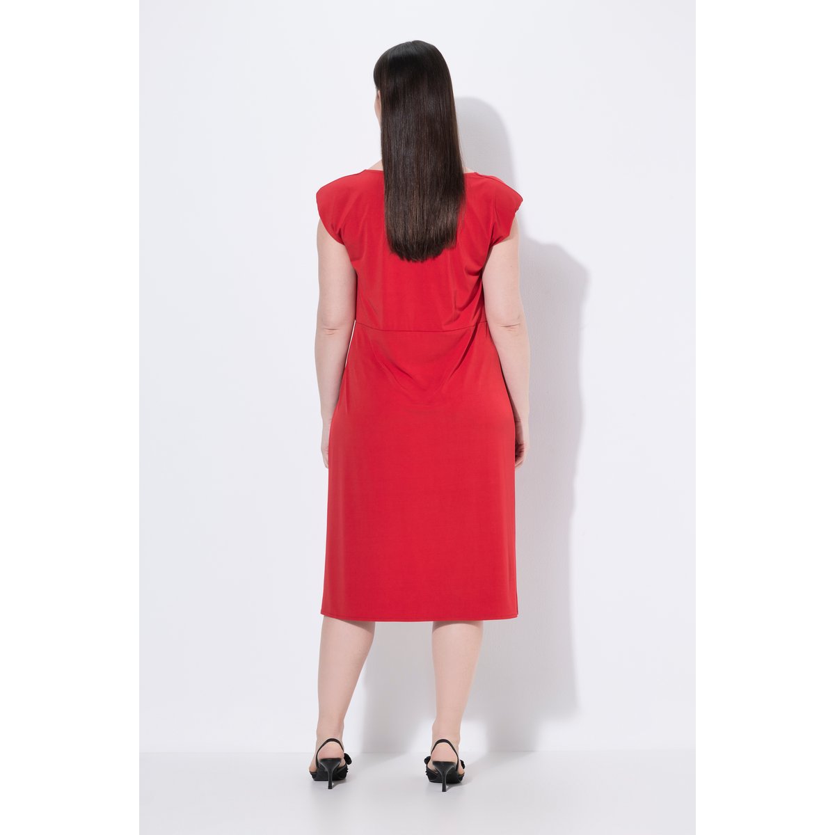 Robe sans manches, décolleté en V et drapé rouge, ULLA POPKEN