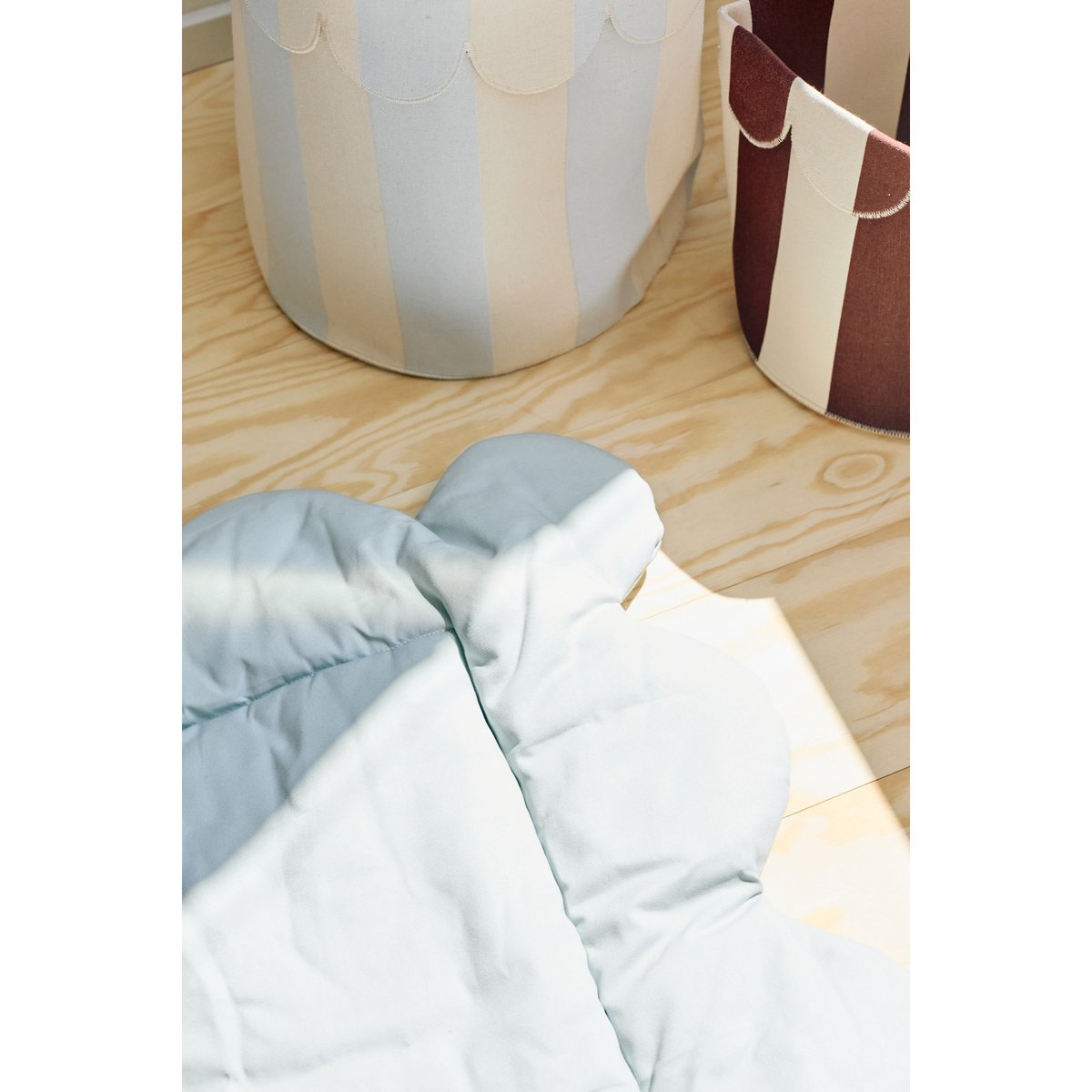 Tapis de jeu 95x75cm biscuit bleu nuage, CHILDHOME