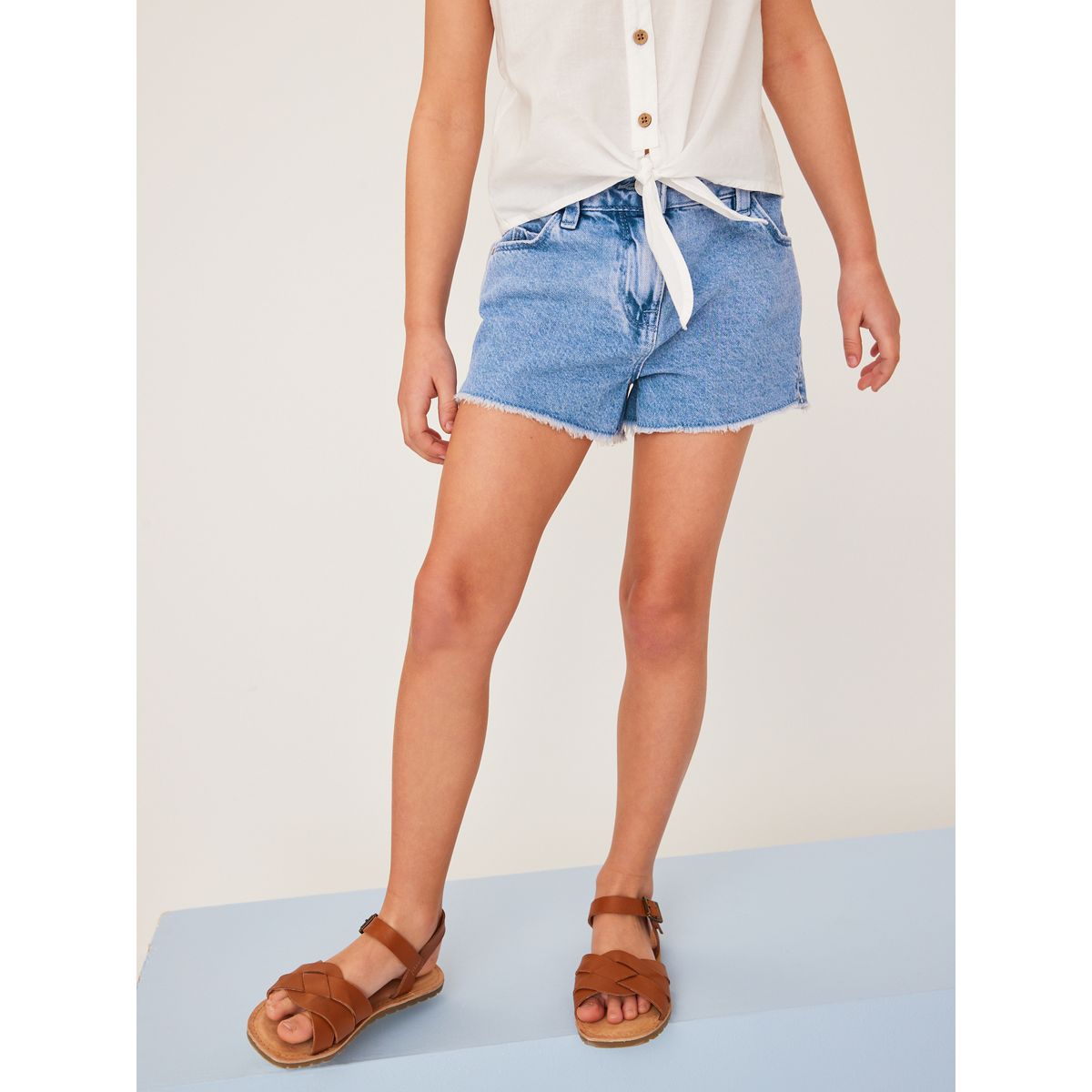 Shorts À Bords Effilochés bleu vif, NEXT