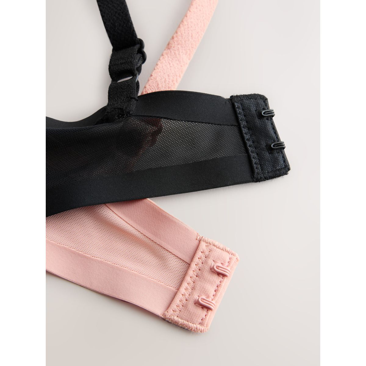 Soutien-gorge balconnet en mesh, lot de 2 noir/rose, NEXT