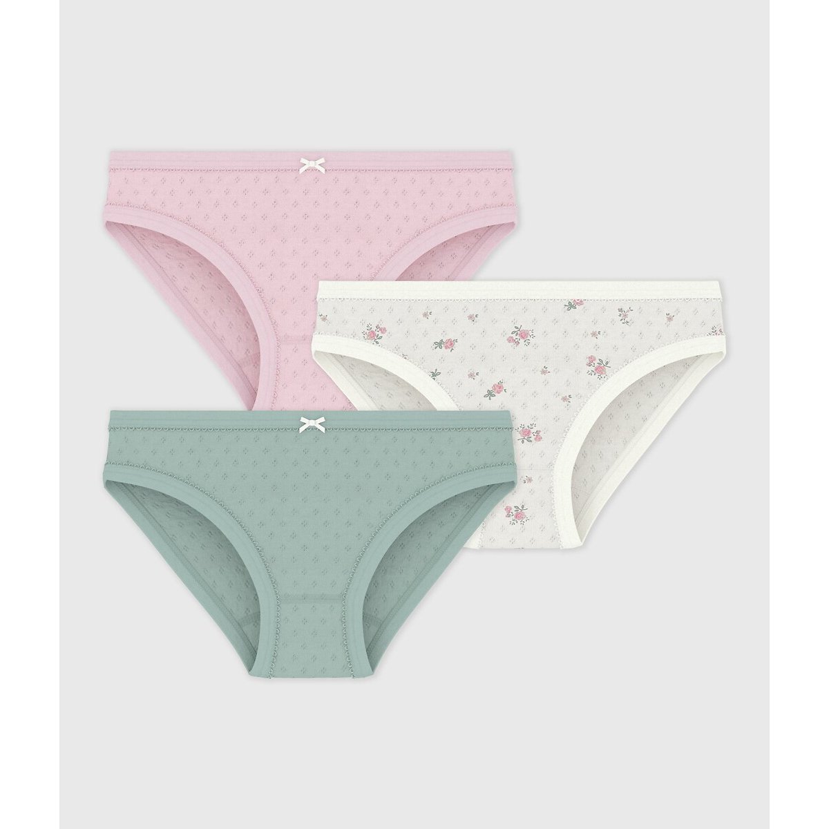 Lot de 3 culottes, en coton ajouré, imprimé fleuri blanc + rose + vert, PETIT BATEAU