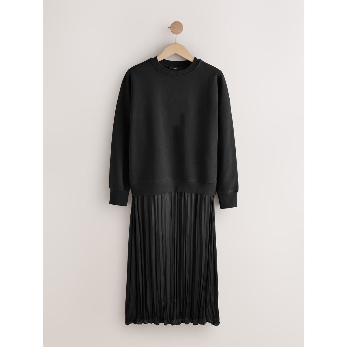 Sweat 2-en-1 mi-long avec jupe en satin noir, NEXT