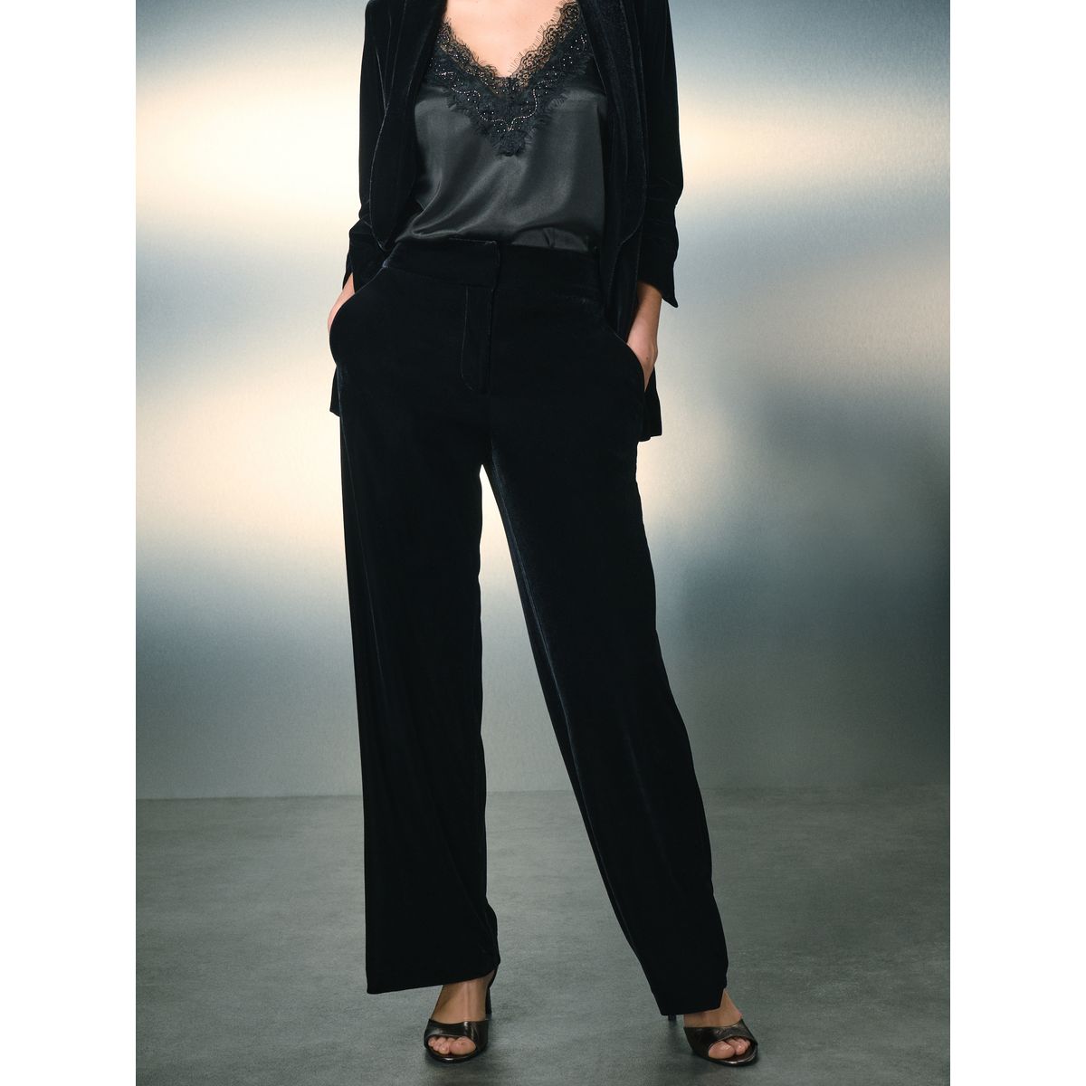 Pantalon large en velours avec dos élastique noir, NEXT