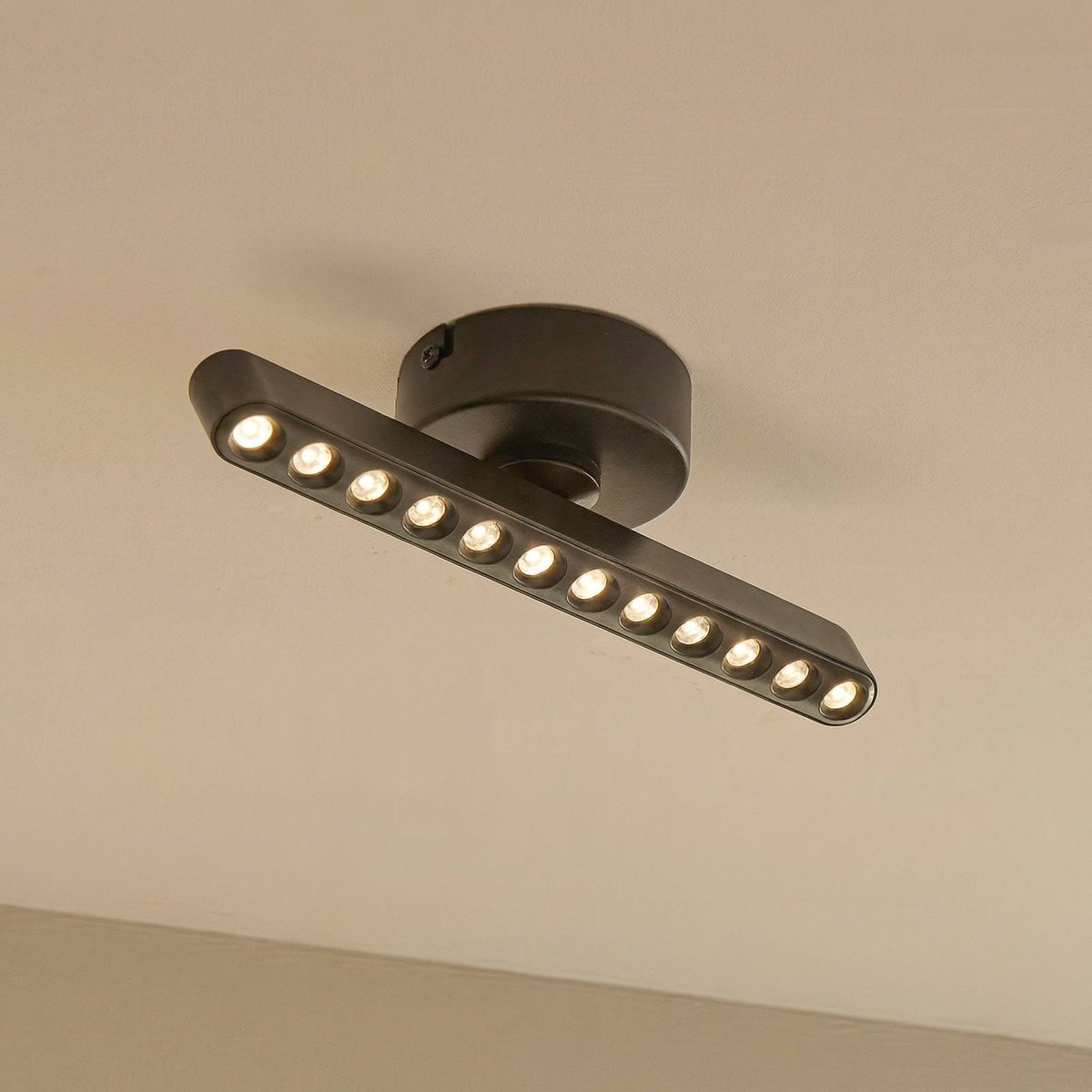 Plafonnier en métal moderneLED, Eldrin noir, LINDBY
