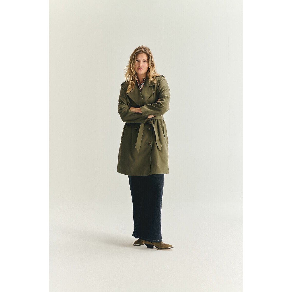 Léon Trench Coat in Cotton Mix khaki, ALMÉ