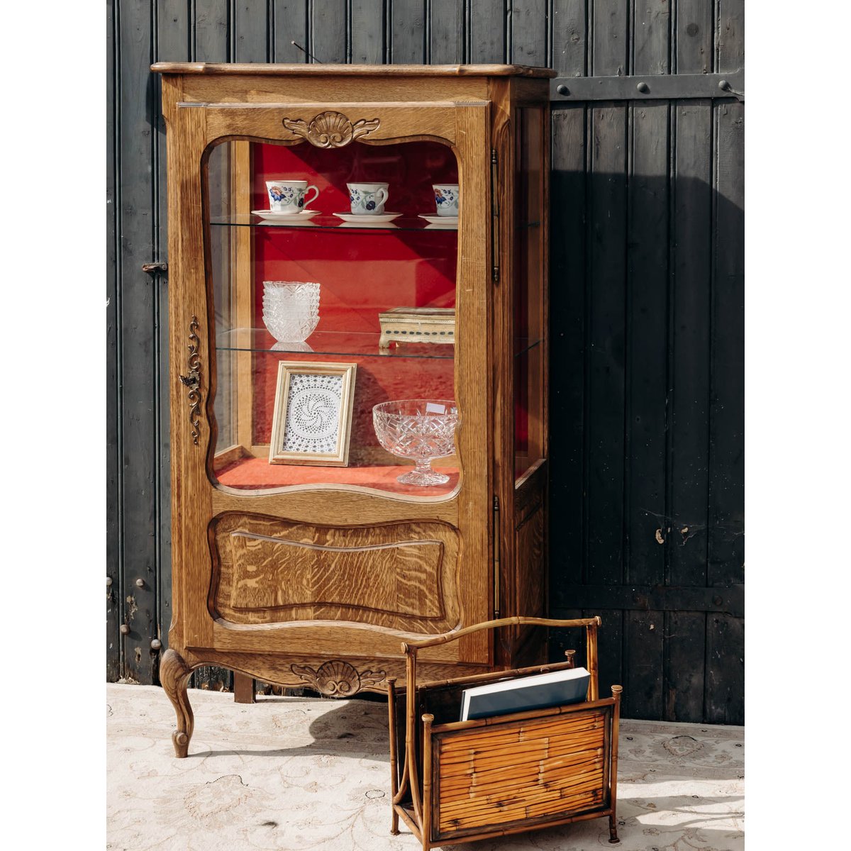 Vitrine en chêne massif Victoria N°1292 - Bon état bois clair, DEBONGOUT