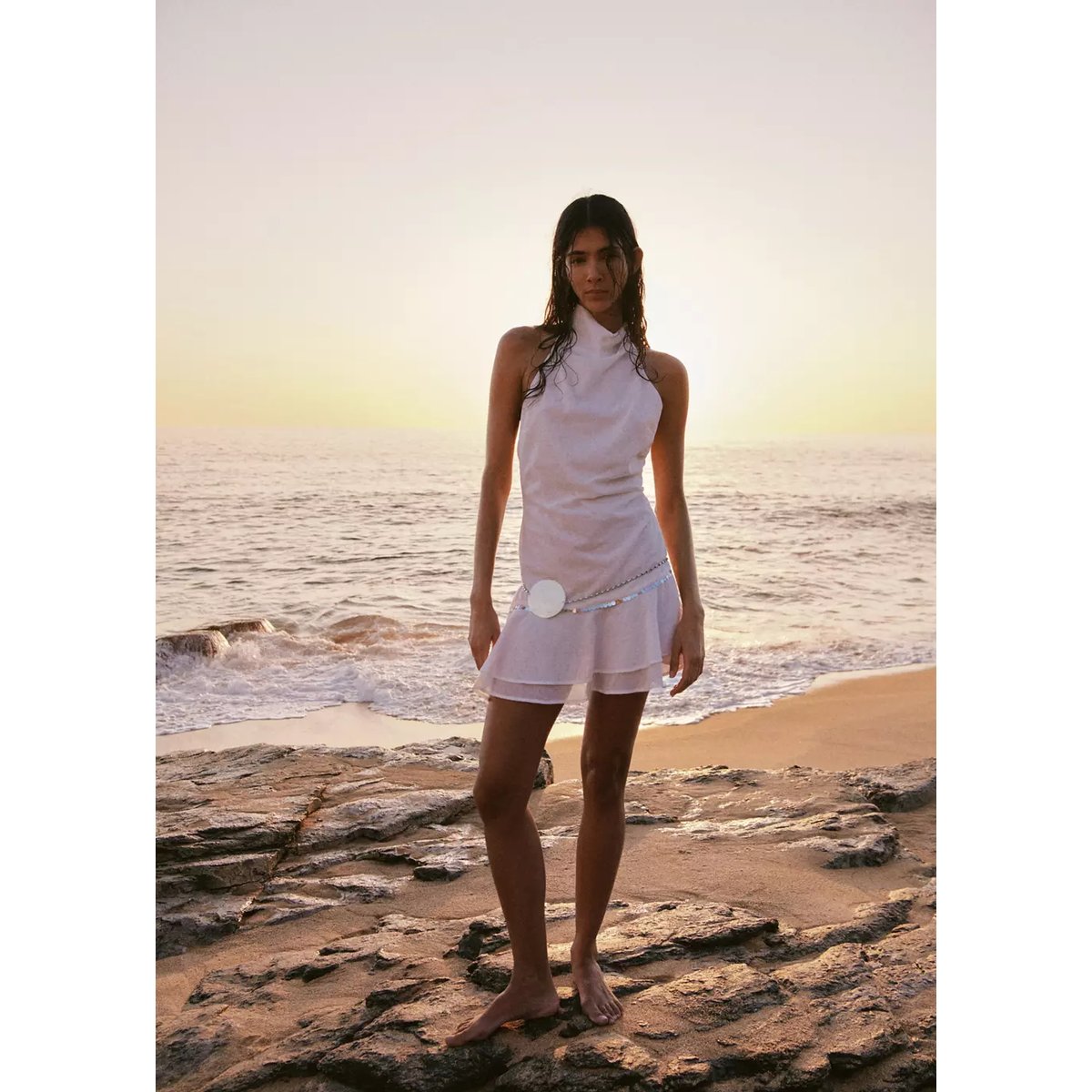 Robe à volants à col halter blanc, MANGO