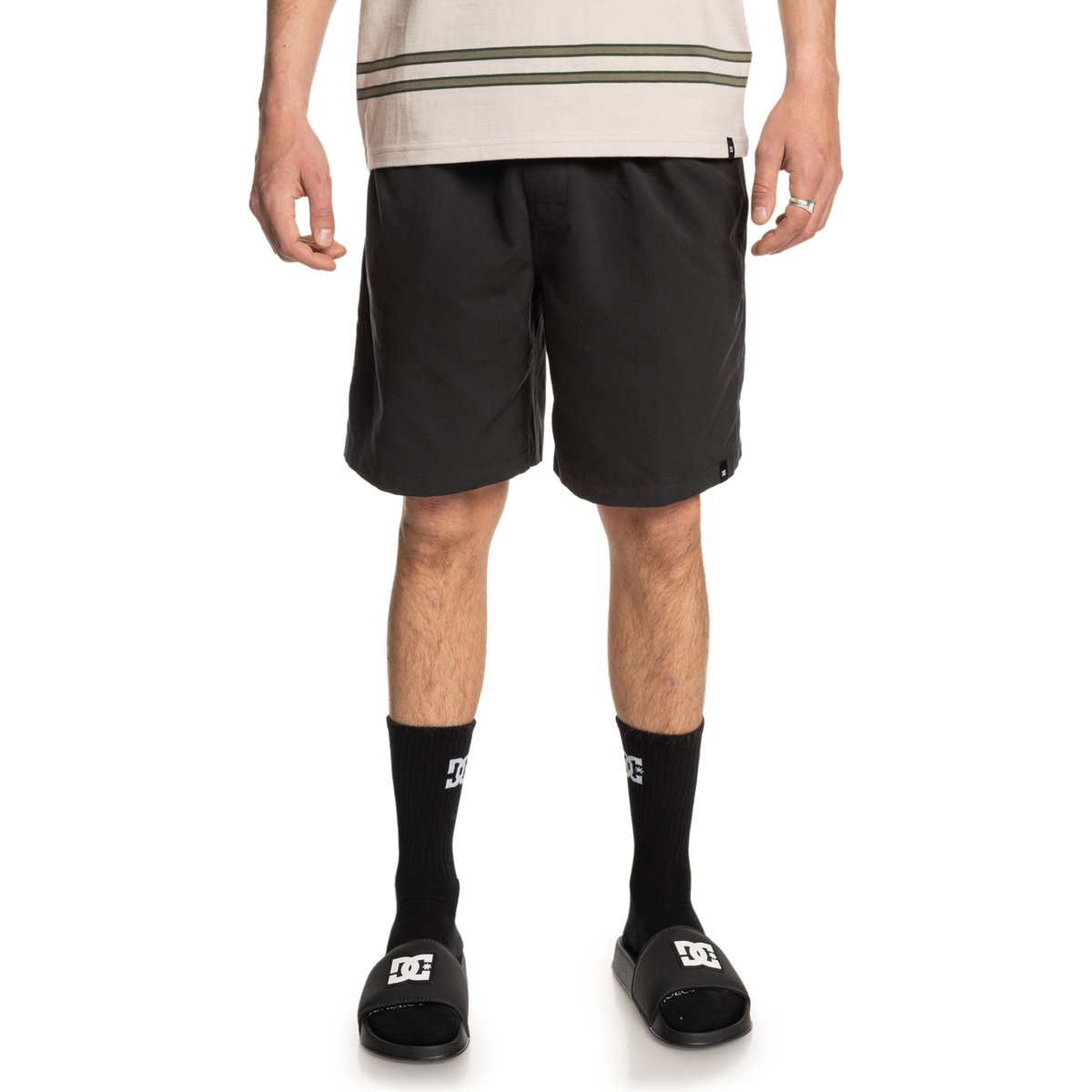 Short de marche à taille élastique STRYKER 18". noir black, DC SHOES