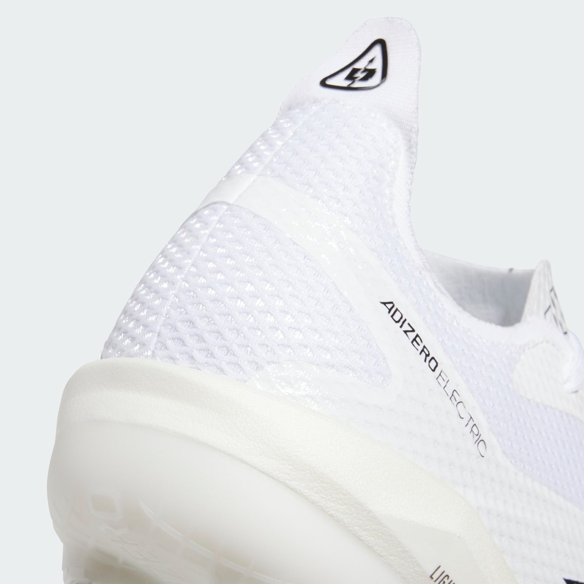 Chaussure Crampons Adizero Electric 2.0 Chaussure Crampons Adizero Electric 2.0 cloud white / core black / silver metallic, adidas Performance