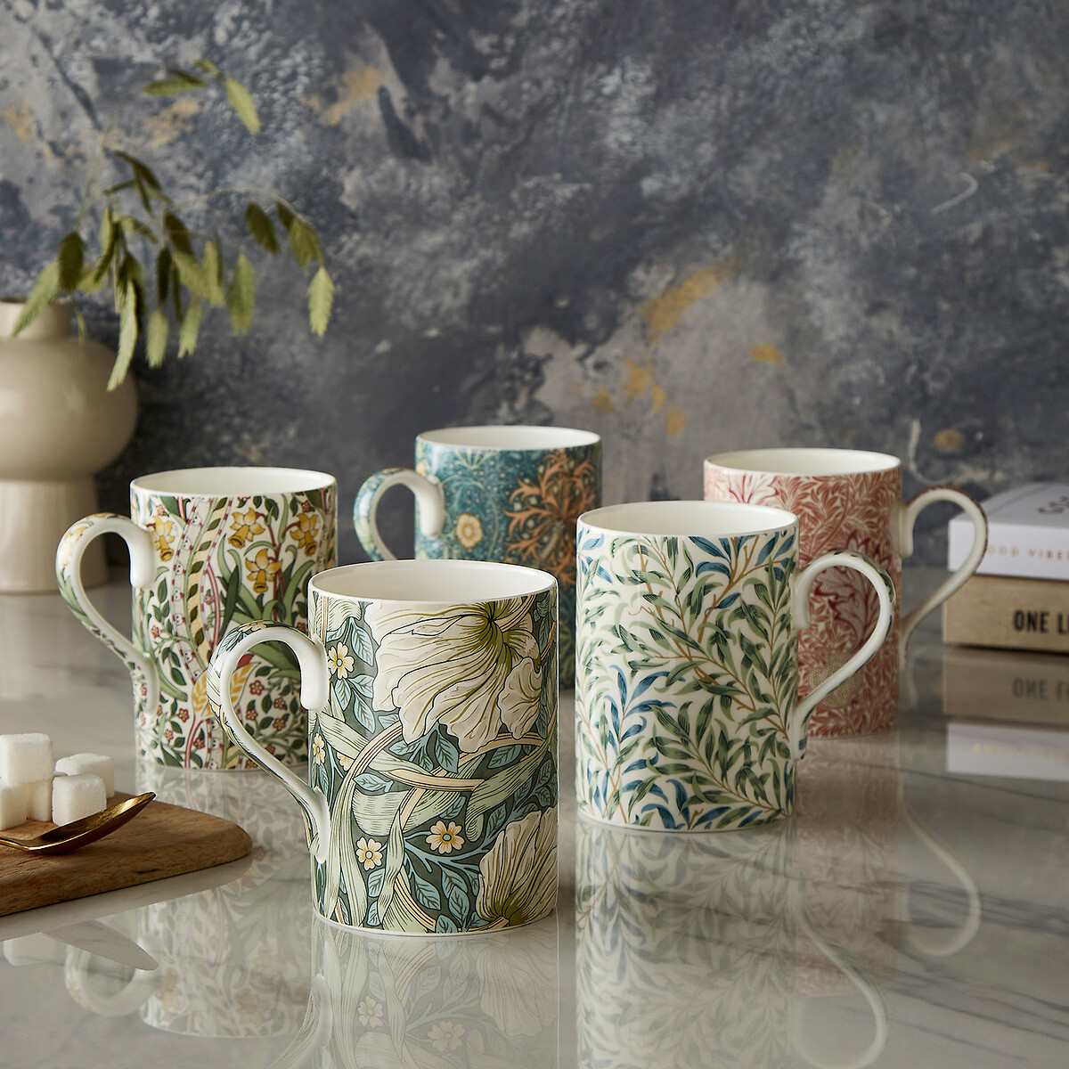 Morris & Co. Pimpernel Bone China Mug multi-coloured, MORRIS & CO.