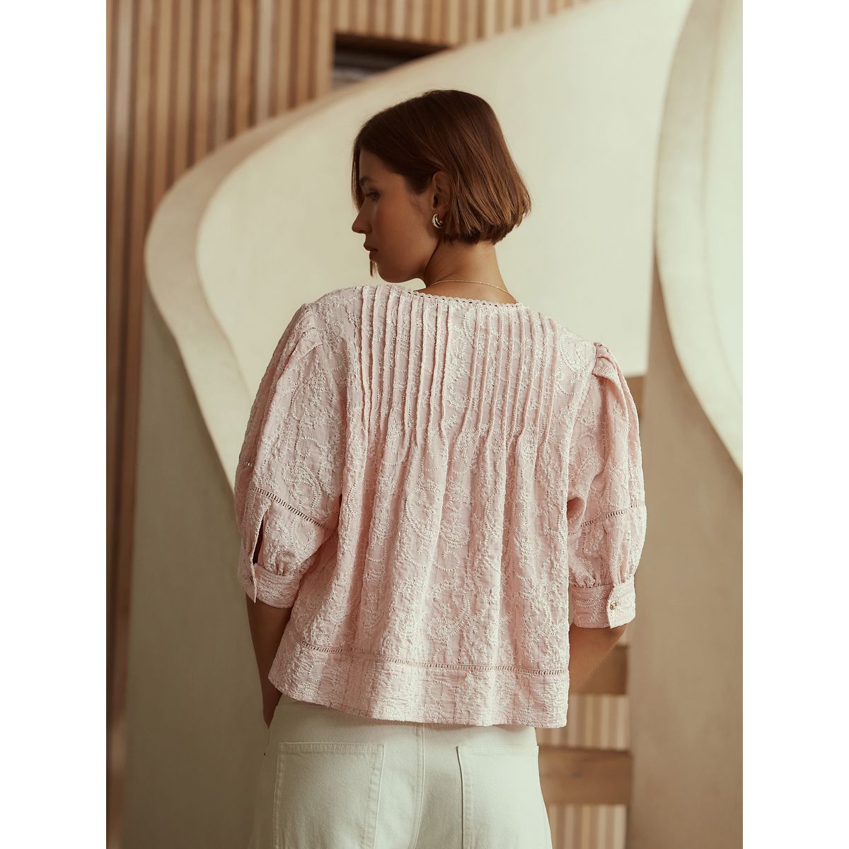 Blouse à motif cachemire brodé et lien au col rose, NEXT