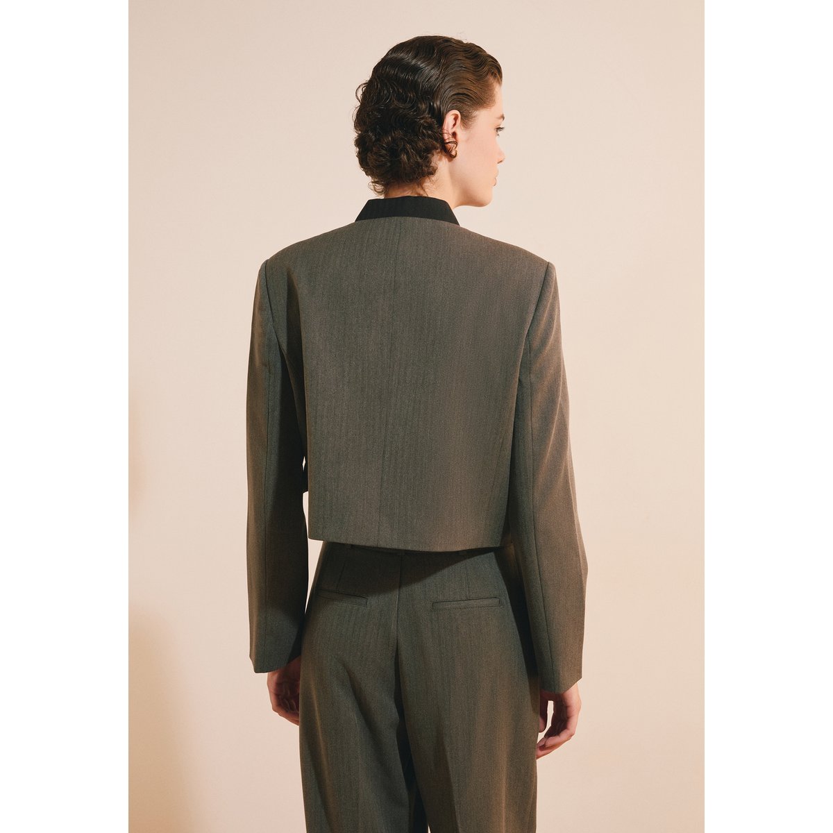 Veste courte avec détails boutons VALENTINA CHX gris, ETAM