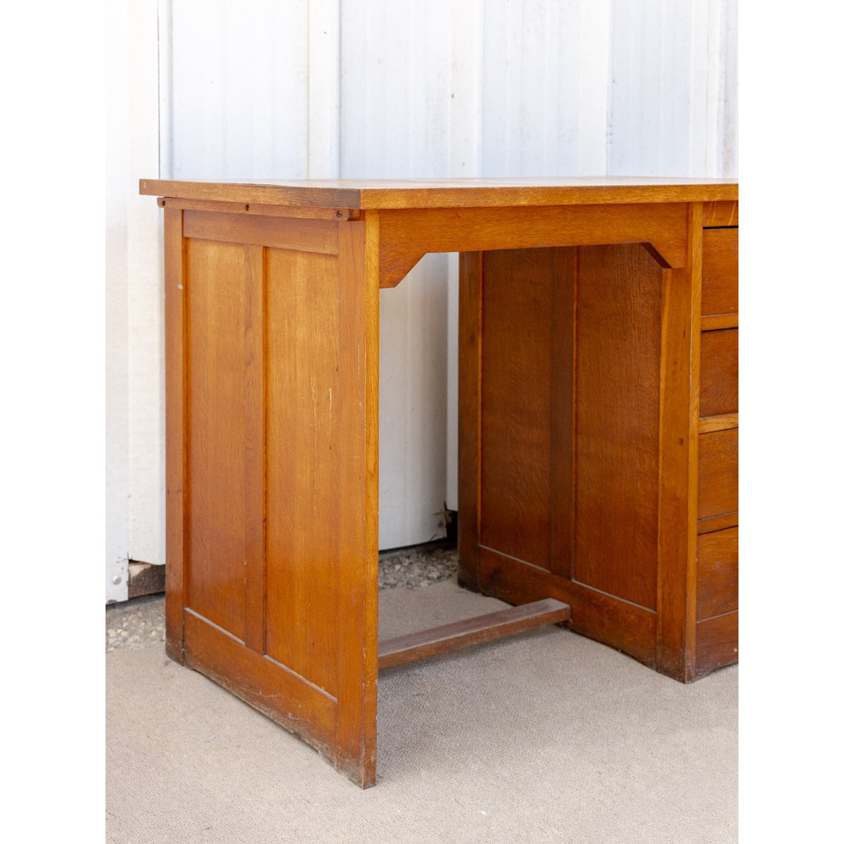 Bureau en chêne Yvan N°550 - Bon état bois clair, DEBONGOUT