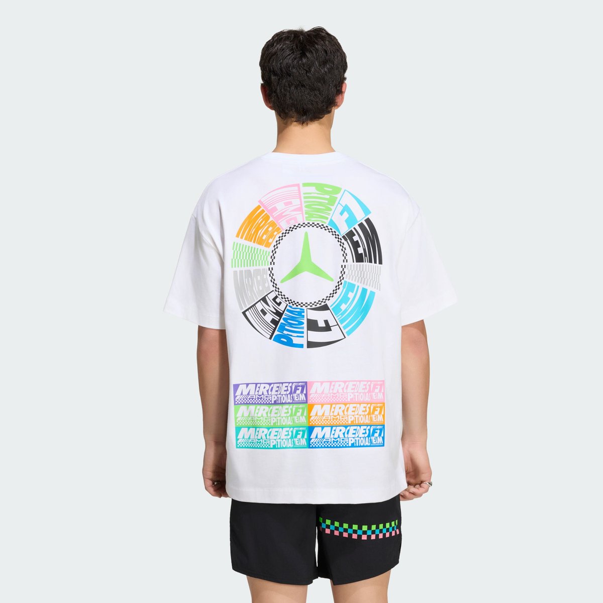 T-Shirt Mercedes - Amg Petronas Formula 1 Team Lights On T-Shirt Mercedes - Amg Petronas Formula 1 Team Lights On white, adidas Performance