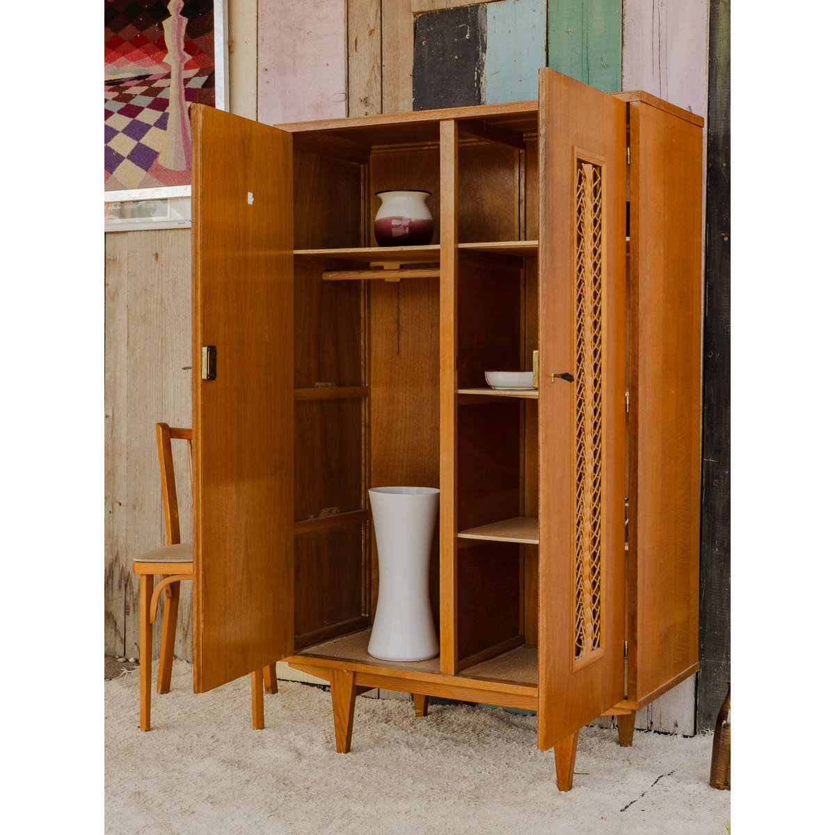 Armoire en bois et rotin Magda N°716 - Bon état bois clair, DEBONGOUT
