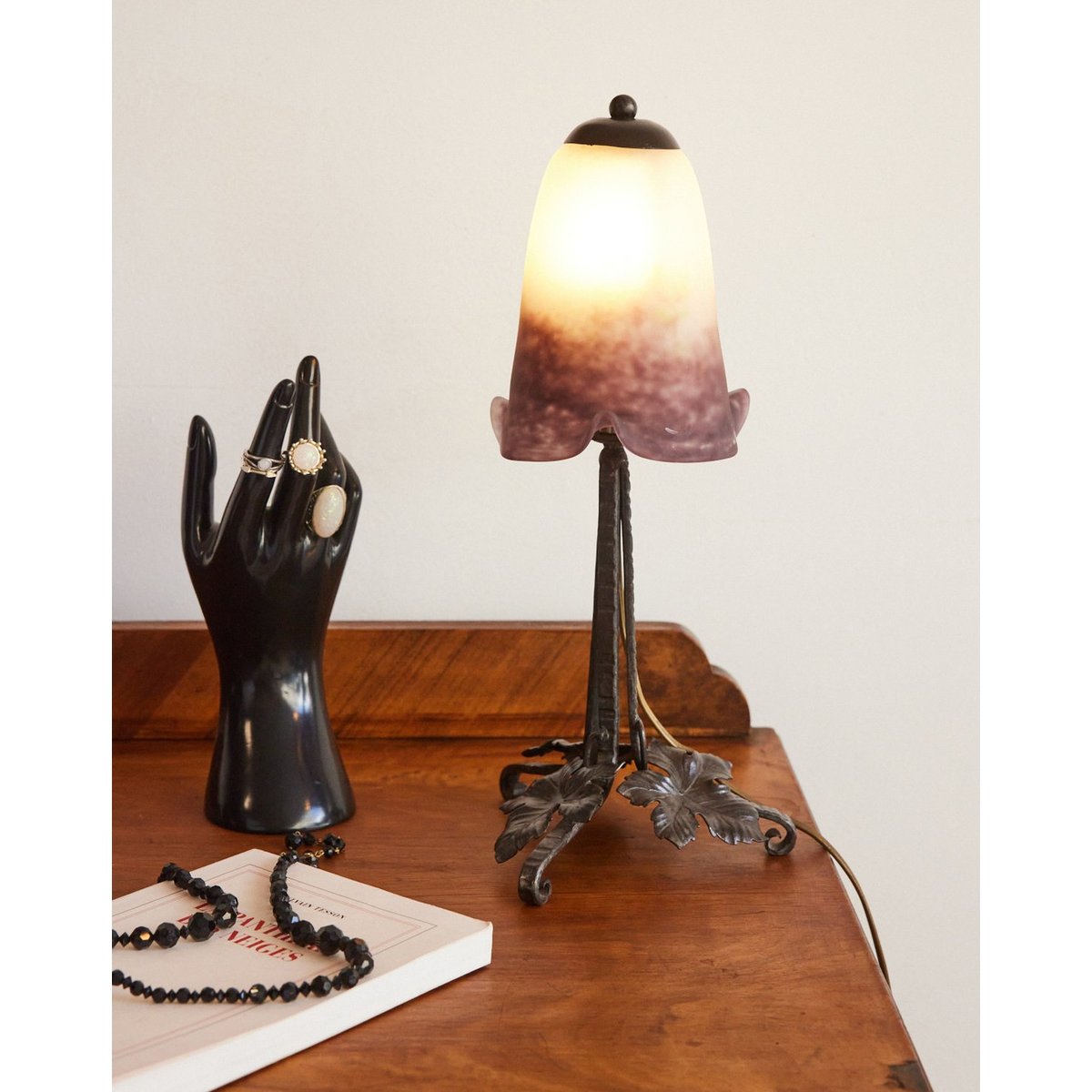 Lampe à poser Art nouveau Colette N°449 - Bon état violet, DEBONGOUT