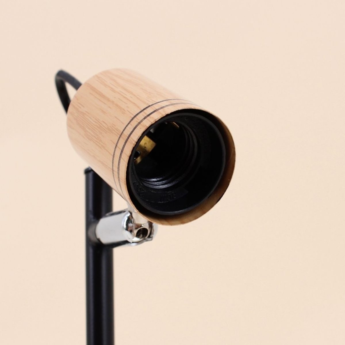 Lampe de bureau en métal et bois 32cm noir, ORNAMI