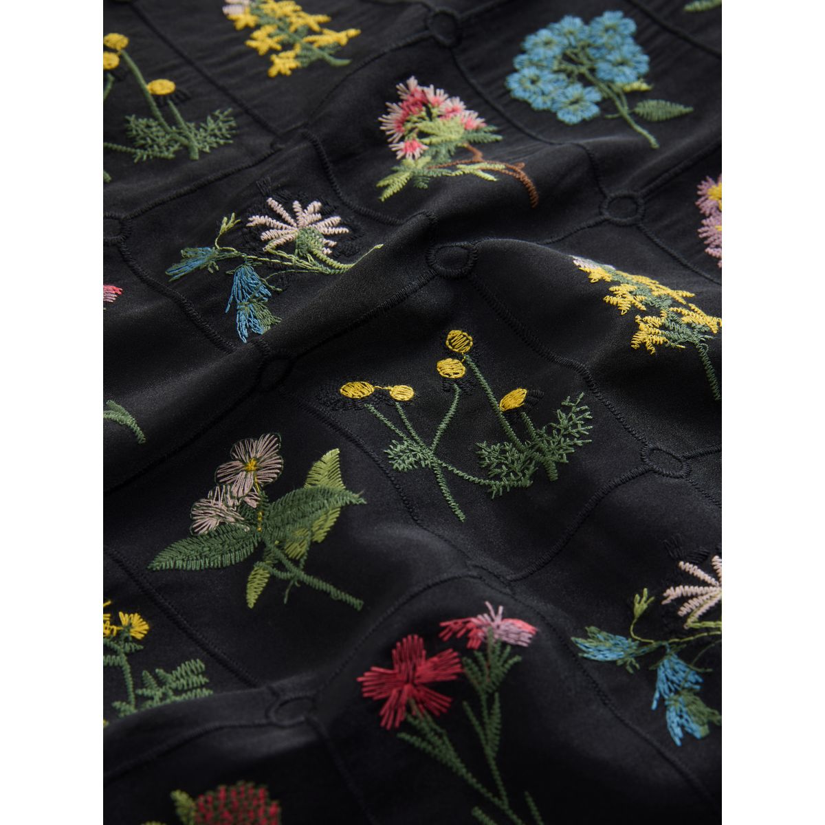 Robe courte droite avec broderies florales noir, NEXT