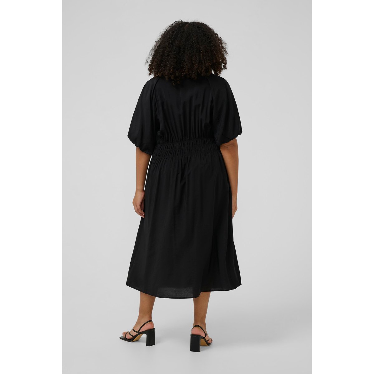Robe noir black deep, KAFFE CURVE