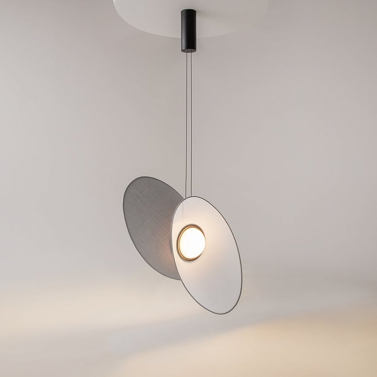 Suspendion design diabolo JUNO gris, PIER IMPORT