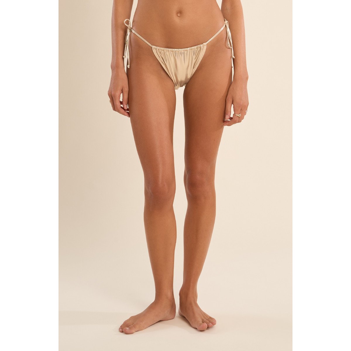 Bas de maillot de bain réglable, effet métallisé light gold, MOLLY BRACKEN